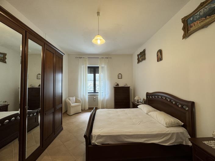 Image No.18-2 Bed Apartment for sale