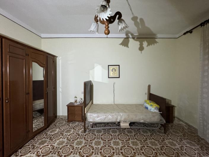 Image No.17-4 Bed Townhouse for sale