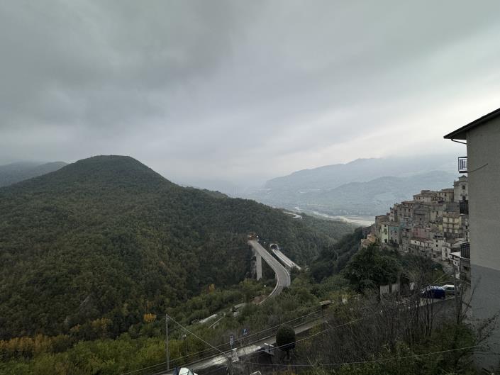 Image No.54-4 Bed Townhouse for sale