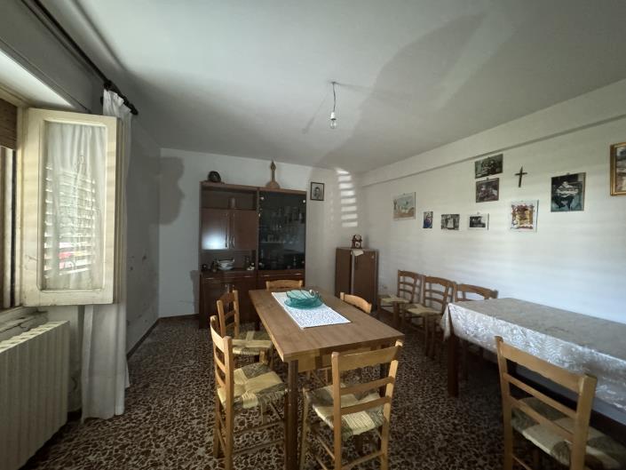 Image No.8-Maison de campagne de 5 chambres à vendre à Tornareccio