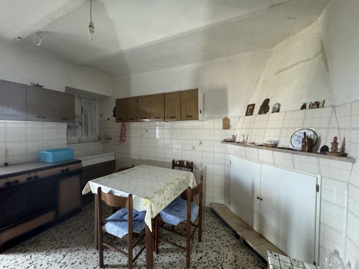 Image No.14-Maison de campagne de 5 chambres à vendre à Tornareccio