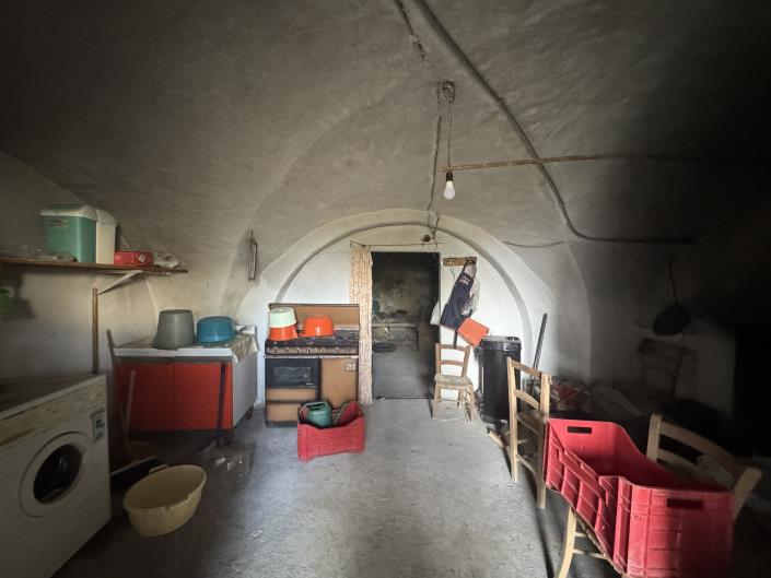 Image No.37-Maison de campagne de 5 chambres à vendre à Tornareccio