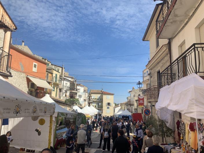 Image No.56-Maison de campagne de 5 chambres à vendre à Tornareccio