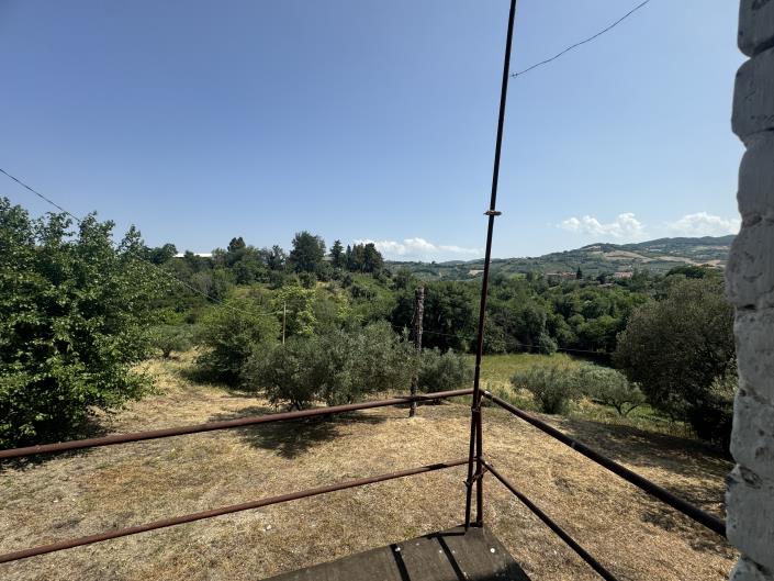 Image No.33-2 Bed Semi-Detached for sale