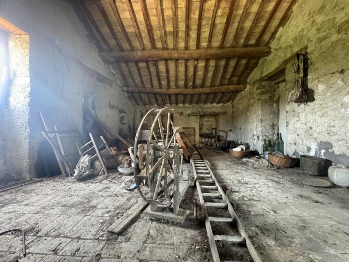 Image No.20-2 Bed Semi-Detached for sale