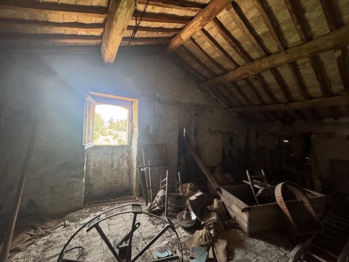 Image No.22-2 Bed Semi-Detached for sale