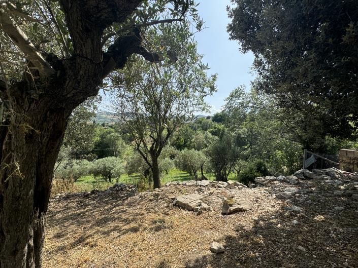 Image No.42-2 Bed Semi-Detached for sale