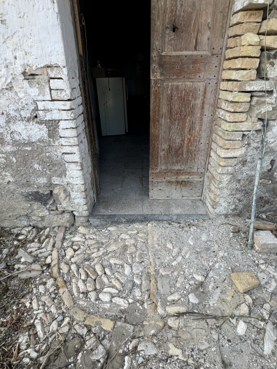 Image No.54-2 Bed Semi-Detached for sale