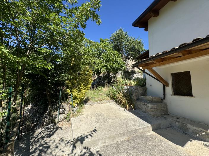 Image No.54-3 Bed Villa / Detached for sale