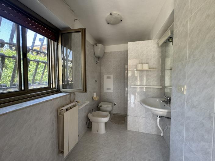 Image No.38-3 Bed Villa / Detached for sale