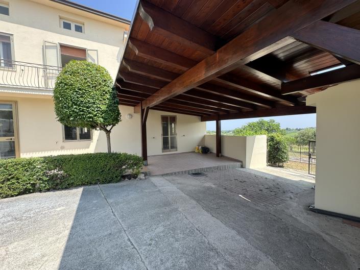 Image No.3-3 Bed Villa / Detached for sale