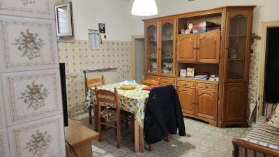 3c5ddb54-b5af-4d55-9483-09464eeaa200