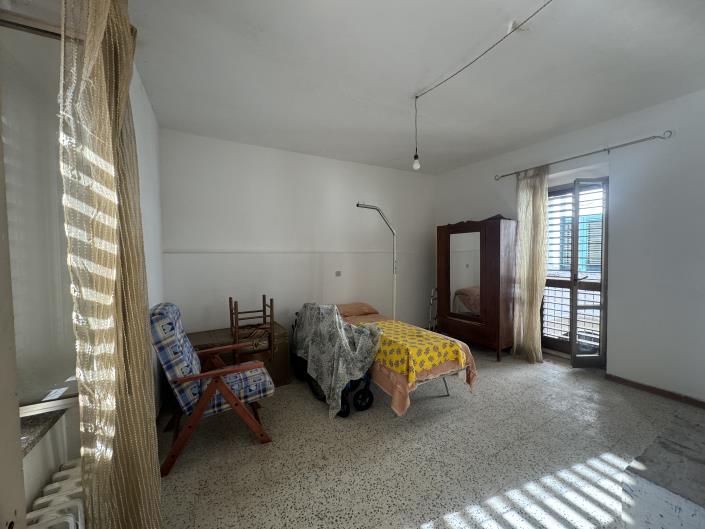 Image No.22-3 Bed Townhouse for sale