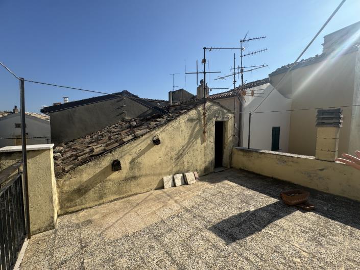 Image No.51-3 Bed Townhouse for sale