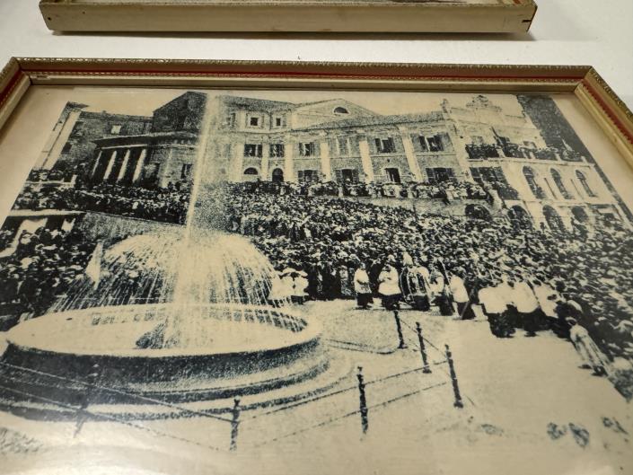 Image No.57-2 Bed Townhouse for sale