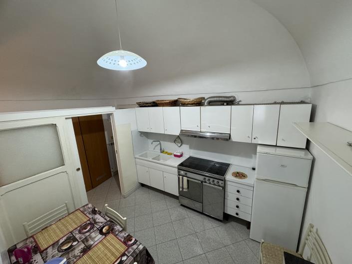 Image No.11-2 Bed Townhouse for sale