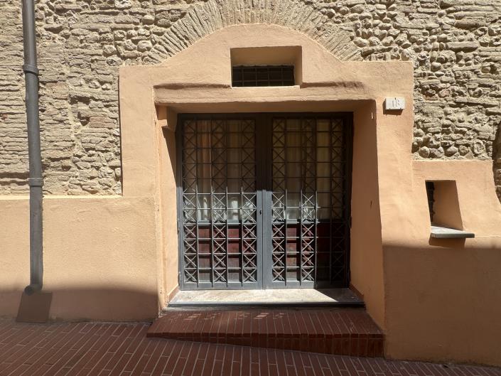 Image No.47-2 Bed Townhouse for sale