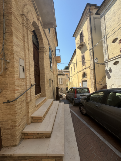 Image No.4-2 Bed Townhouse for sale