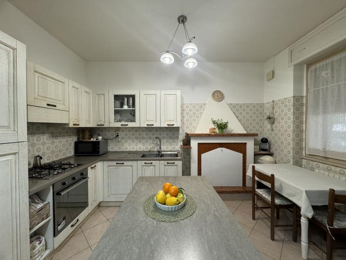 Image No.9-3 Bed Villa / Detached for sale