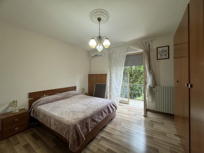 Image No.30-3 Bed Villa / Detached for sale