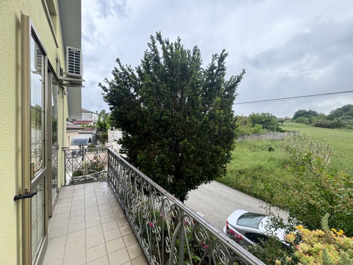 Image No.38-3 Bed Villa / Detached for sale