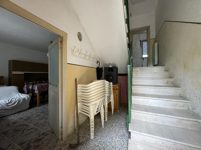 Image No.14-2 Bed Semi-Detached for sale