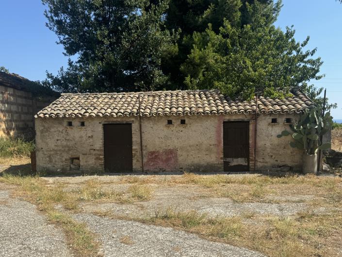 Image No.51-6 Bed Villa / Detached for sale