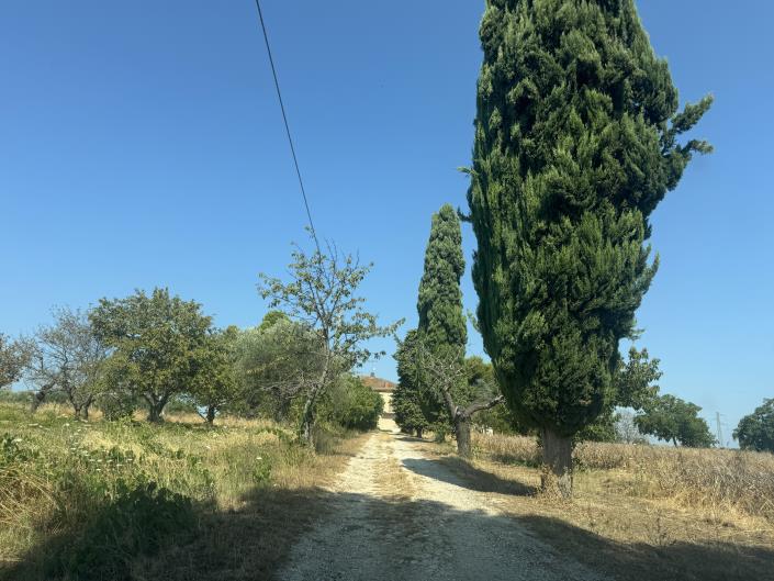 Image No.57-6 Bed Villa / Detached for sale