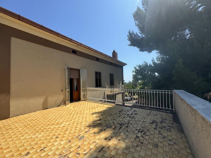 Image No.24-6 Bed Villa / Detached for sale