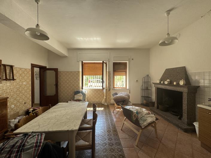 Image No.11-6 Bed Villa / Detached for sale