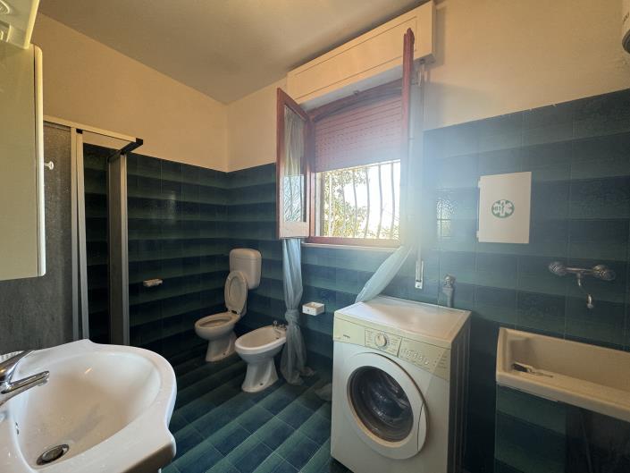 Image No.15-6 Bed Villa / Detached for sale