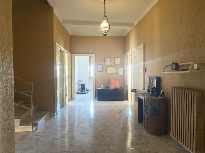 Image No.40-6 Bed Villa / Detached for sale