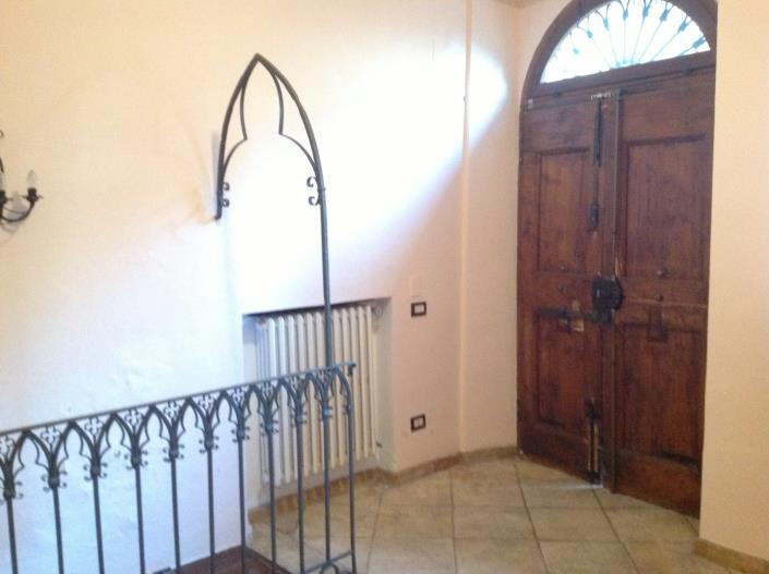 Image No.44-6 Bed Townhouse for sale