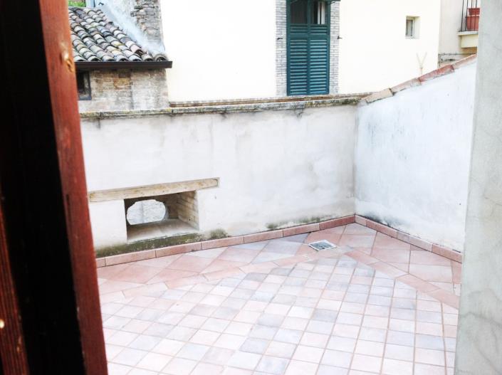 Image No.48-6 Bed Townhouse for sale