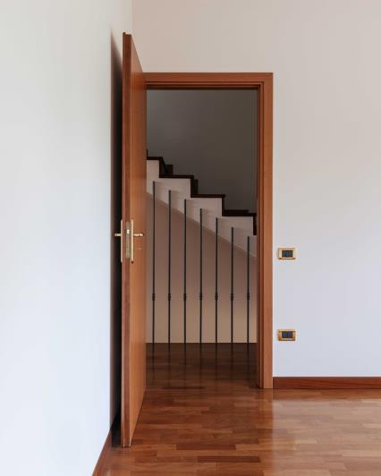 Image No.19-4 Bed Property for sale