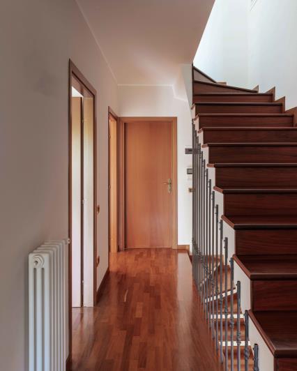 Image No.14-4 Bed Property for sale