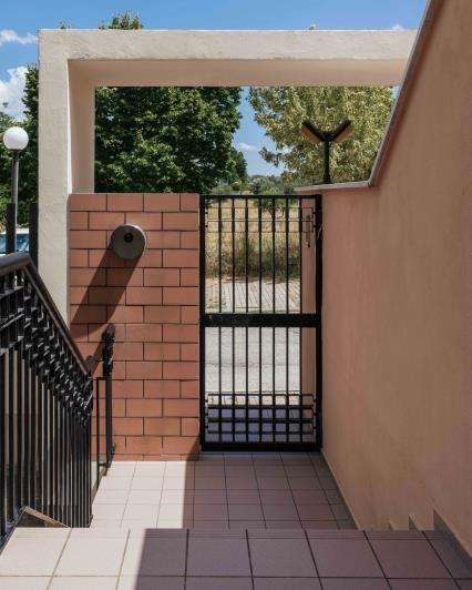 Image No.24-4 Bed Property for sale