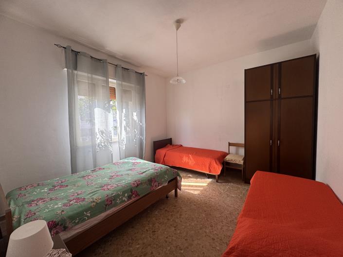 Image No.15-6 Bed Villa / Detached for sale