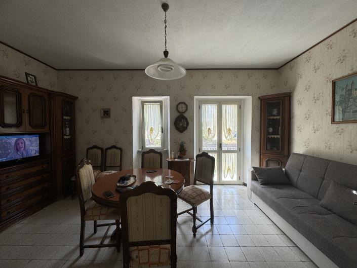 Image No.10-3 Bed Apartment for sale