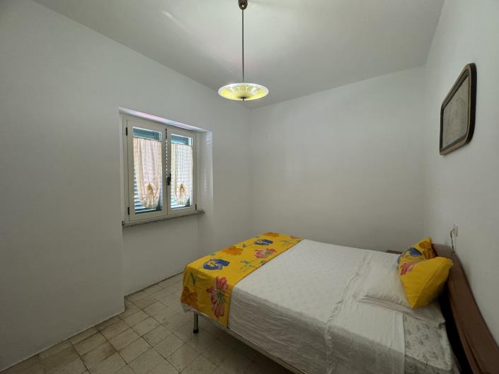 Image No.20-3 Bed Apartment for sale