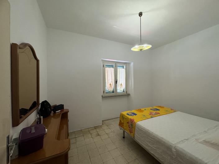 Image No.22-3 Bed Apartment for sale