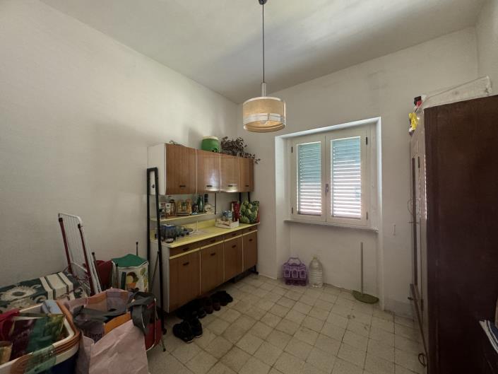 Image No.24-3 Bed Apartment for sale