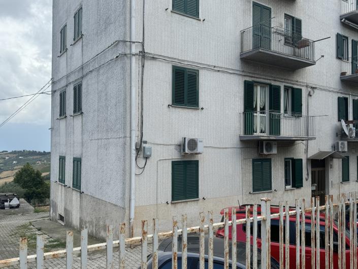 Image No.53-3 Bed Apartment for sale