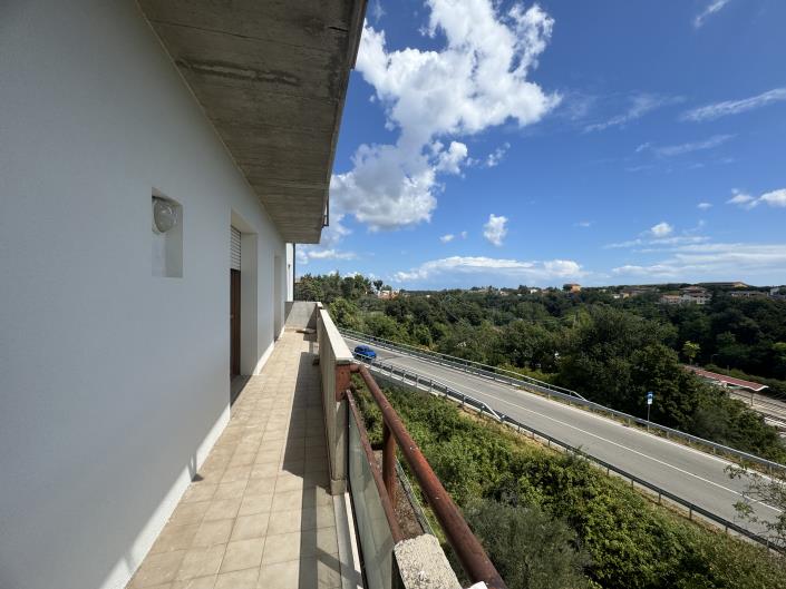 Image No.30-2 Bed Apartment for sale