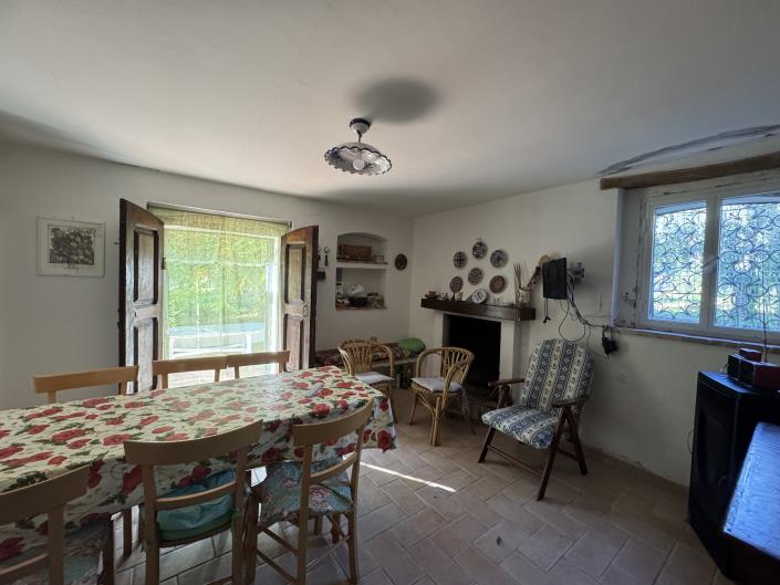 Image No.5-Ferme de 2 chambres à vendre à Rocca San Giovanni