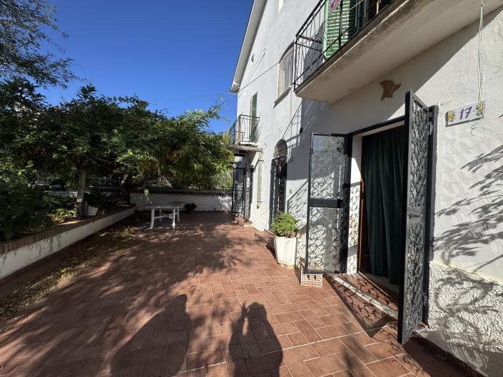 Image No.48-Ferme de 2 chambres à vendre à Rocca San Giovanni