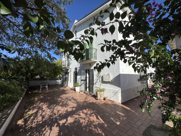 Image No.51-Ferme de 2 chambres à vendre à Rocca San Giovanni