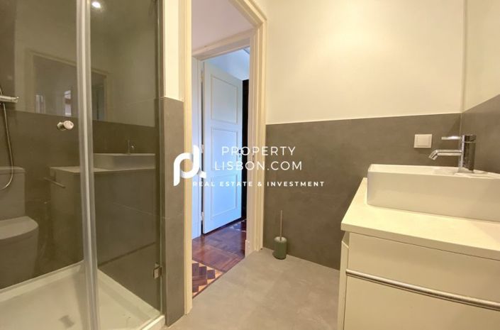 Image No.4-Appartement de 4 chambres à vendre à Lisbon
