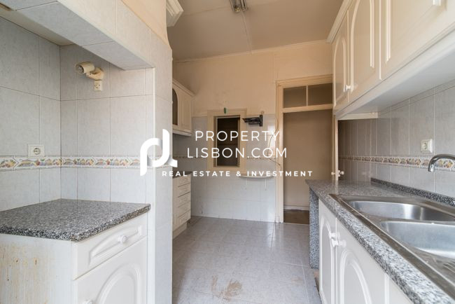 Image No.2-Appartement de 4 chambres à vendre à Lisbon