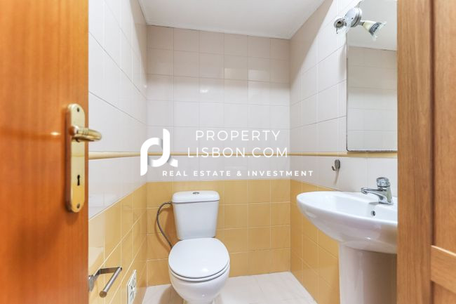 Image No.10-Appartement de 3 chambres à vendre à Lisbon